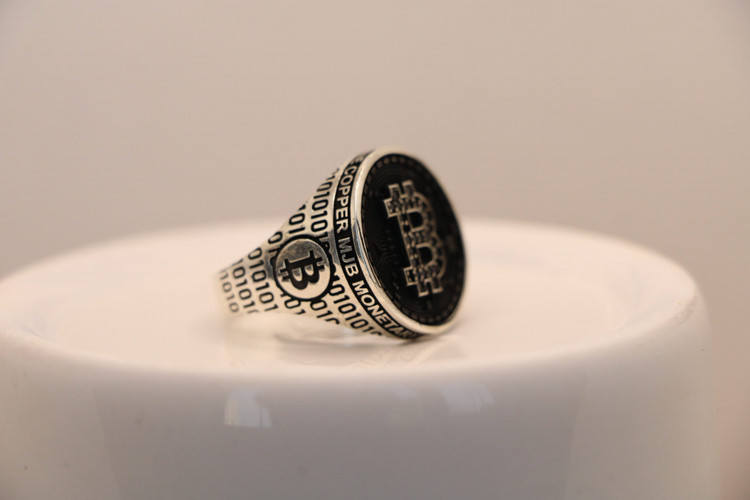 انگشتر نقره مردانه بیت کوین