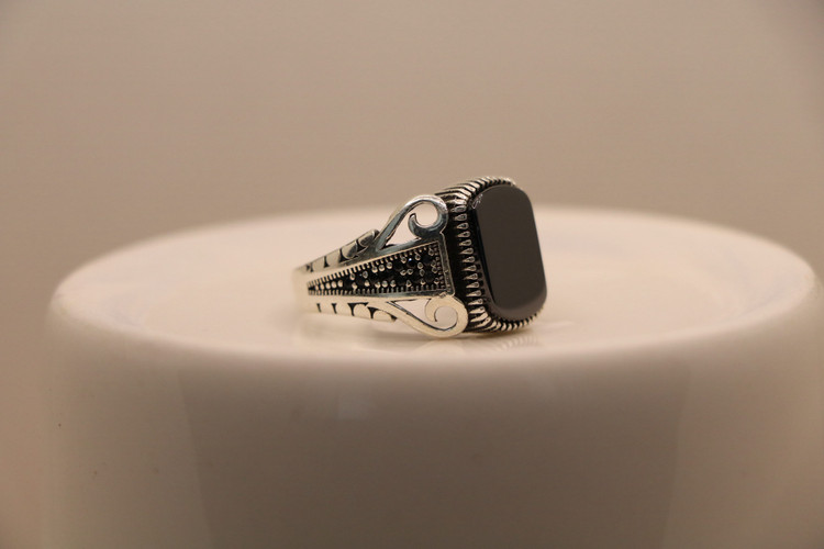 انگشتر نقره مردانه سنگ اونیکس تخت