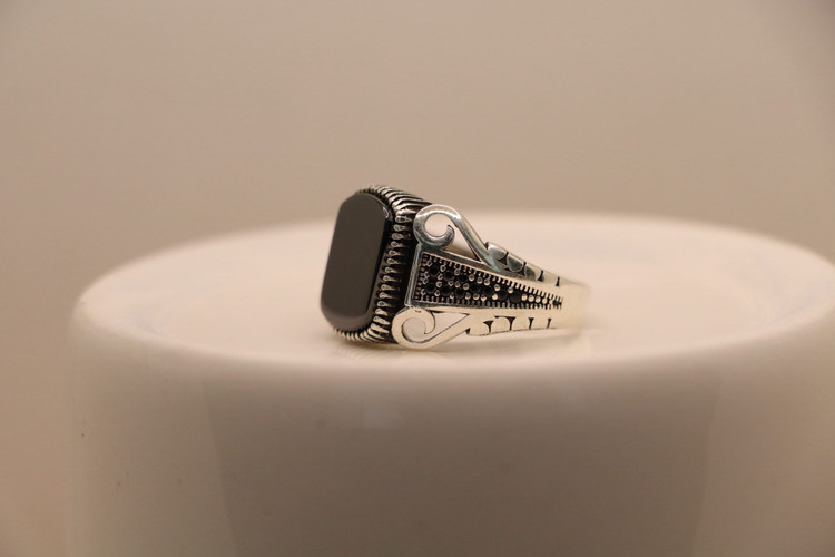 انگشتر نقره مردانه سنگ اونیکس تخت