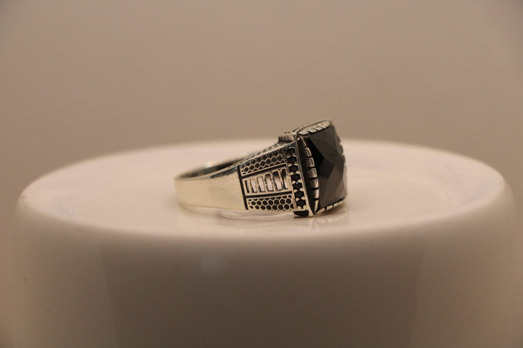 انگشتر نقره مردانه سنگ اونیکس طرح روبی