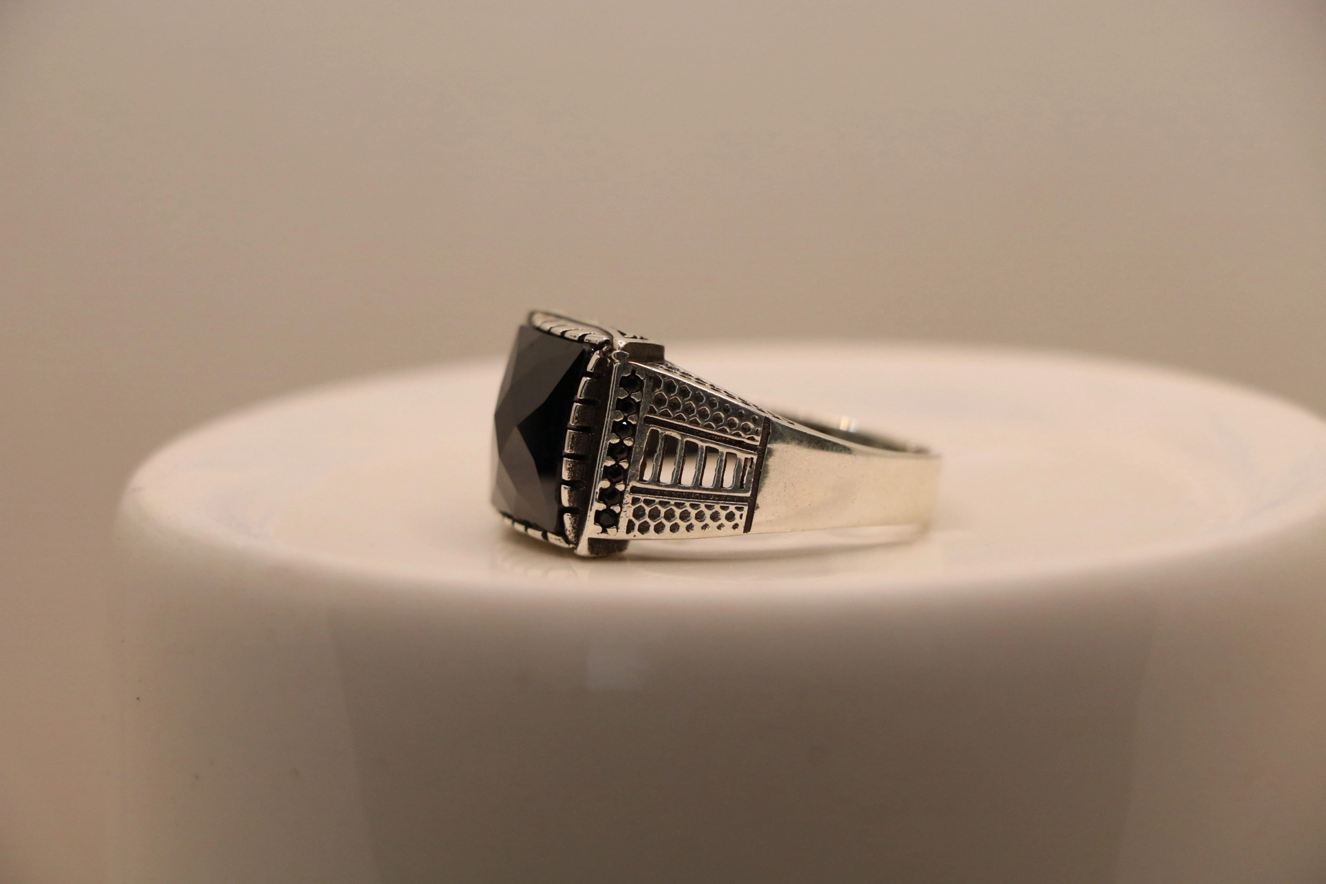 انگشتر نقره مردانه سنگ اونیکس طرح روبی