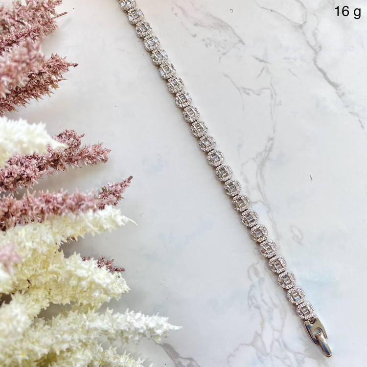 دستبند نقره زنانه نگین باگت