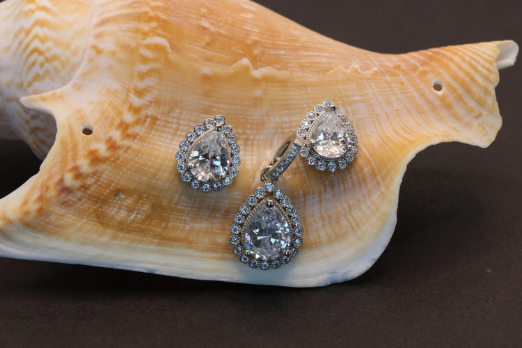 نیم ست نقره زنانه برلیان اشکی