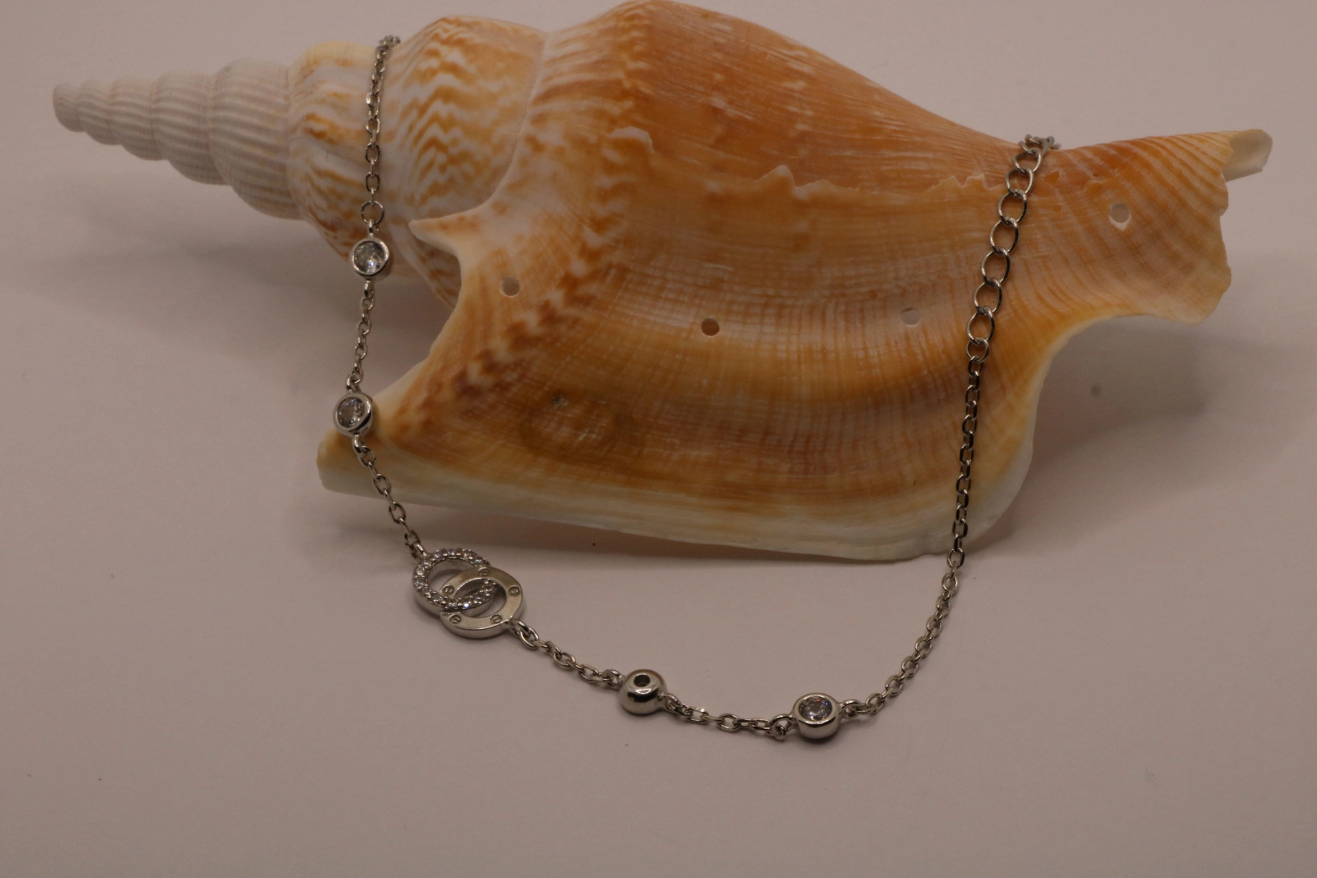 دستبند نقره زنانه حلقه ای