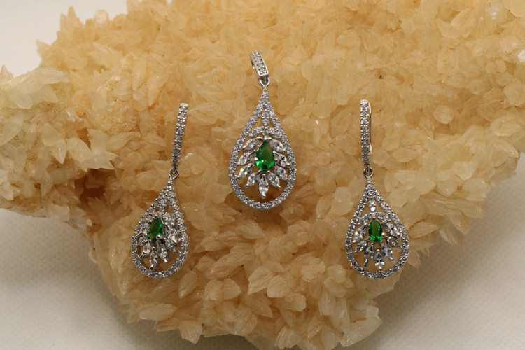 نیم ست نقره زنانه کوارتز سبز زمردی