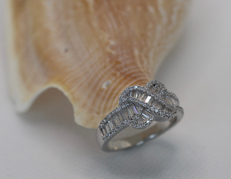 انگشتر نقره زنانه نگین باگت