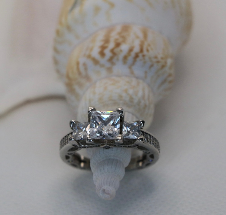 انگشتر نقره زنانه سولیتر