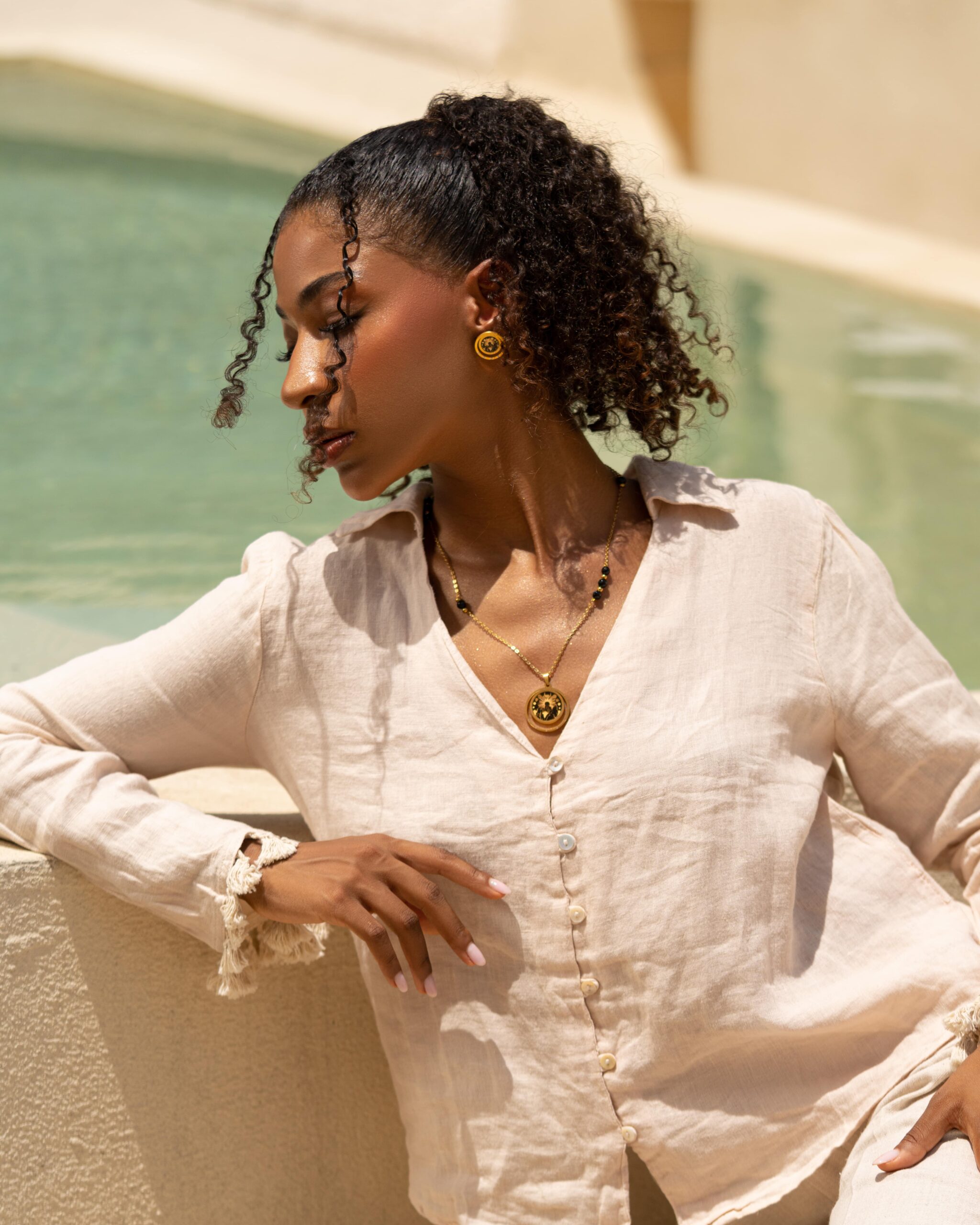 گردنبند ورق طلای زنانه سنگ و زنجیر تابان