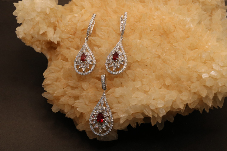 نیم ست نقره زنانه یاقوت سرخ