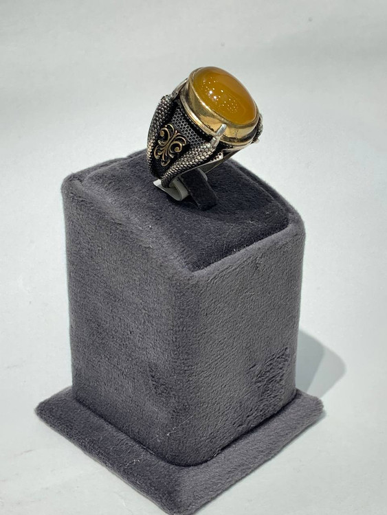 انگشتر نقره مردانه عقیق زرد (شرف الشمس)