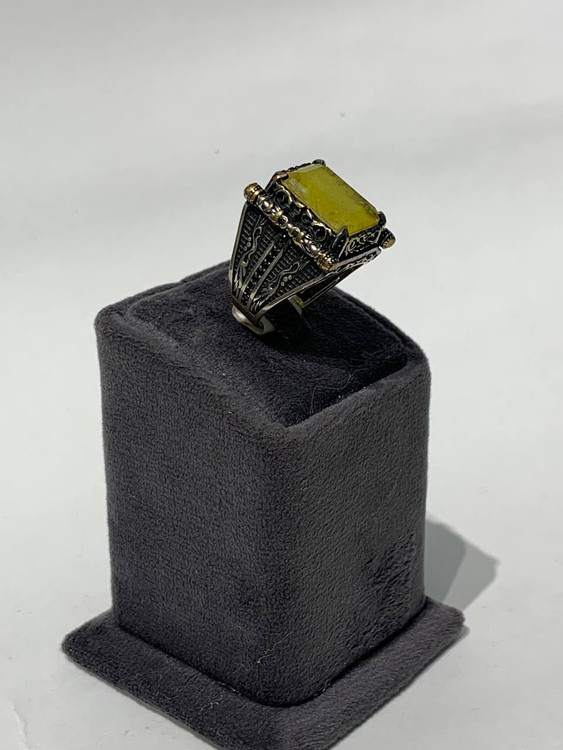 انگشتر نقره مردانه آپاتیت زرد کمیاب