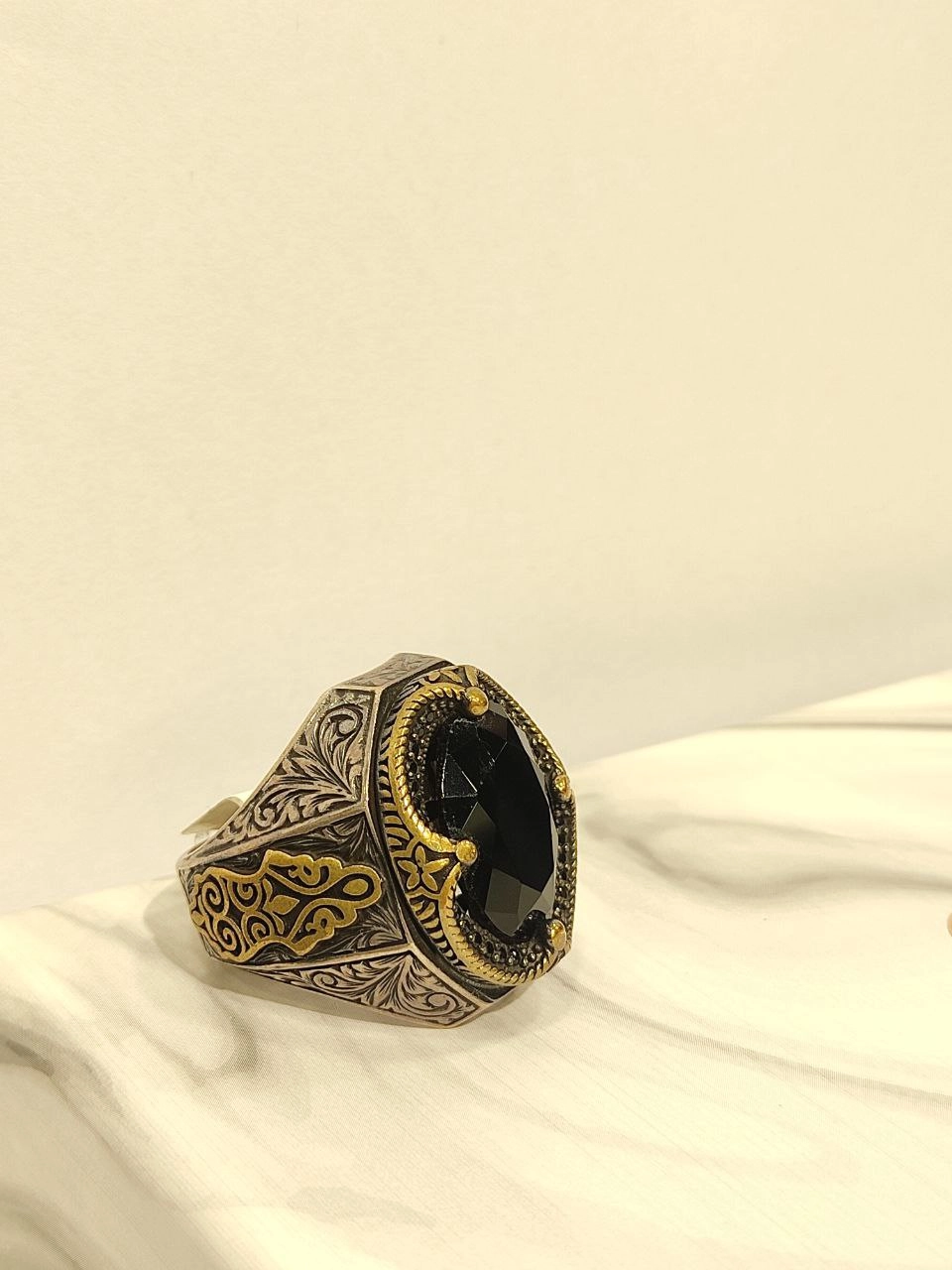 انگشتر نقره مردانه سنگ اونیکس بیضی رکاب صفوی