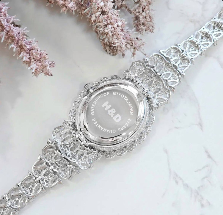 ساعت نقره زنانه صفحه بیضی ژورنالی