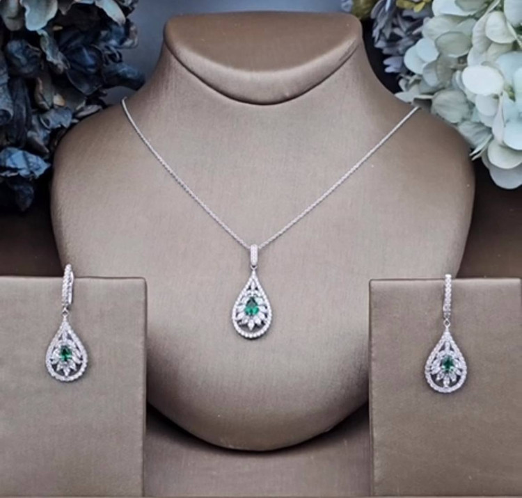 نیم ست نقره زنانه کوارتز سبز زمردی