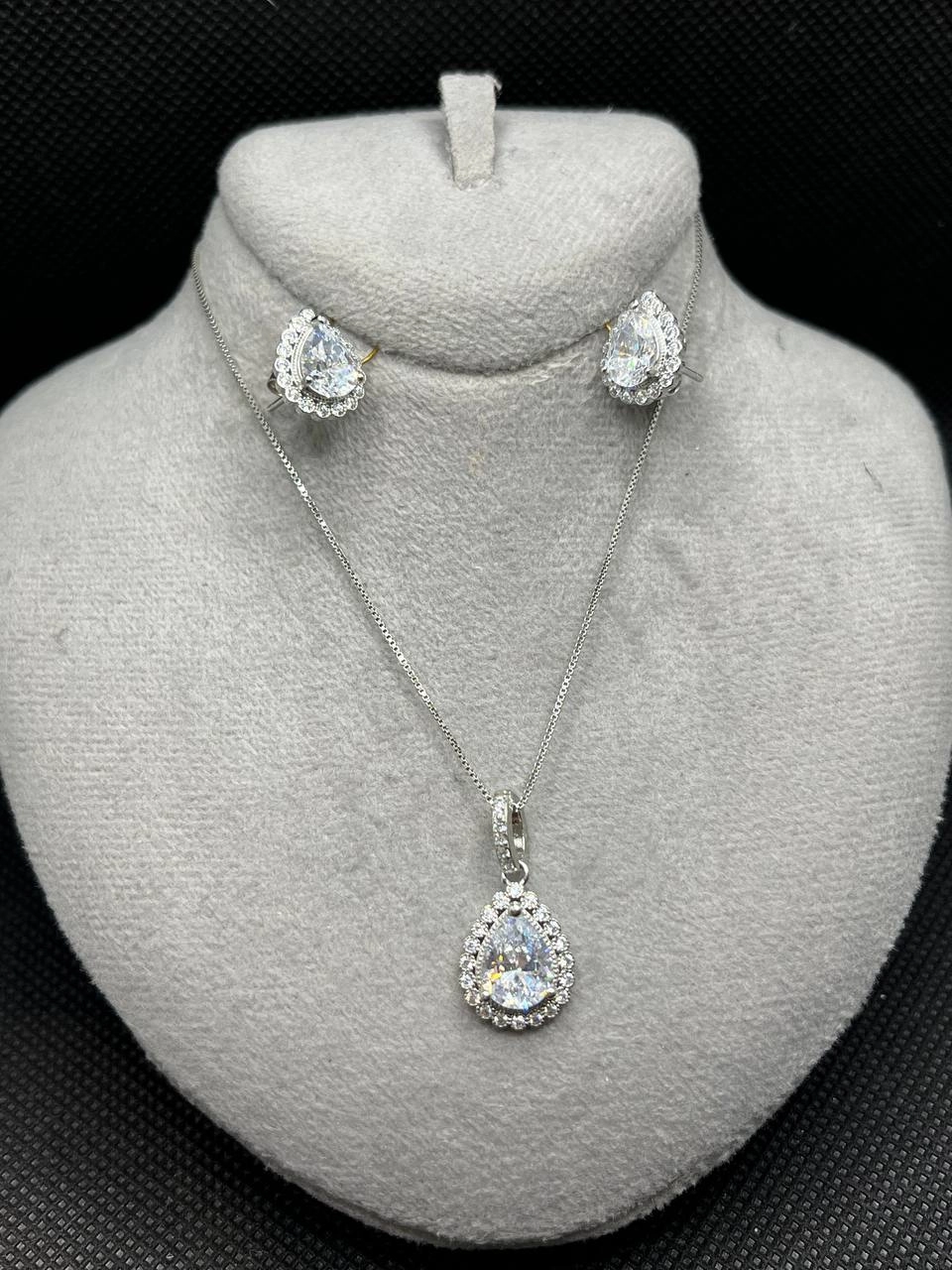 نیم ست نقره زنانه برلیان اشکی