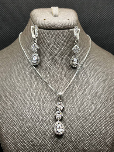 نیم ست نقره زنانه نگین برلیان اشکی