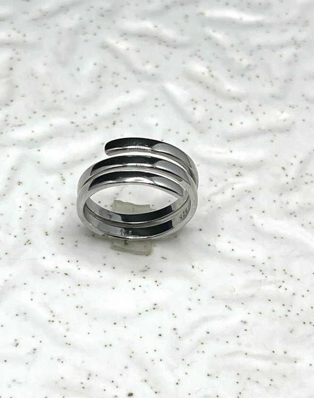 انگشتر نقره زنانه فنری