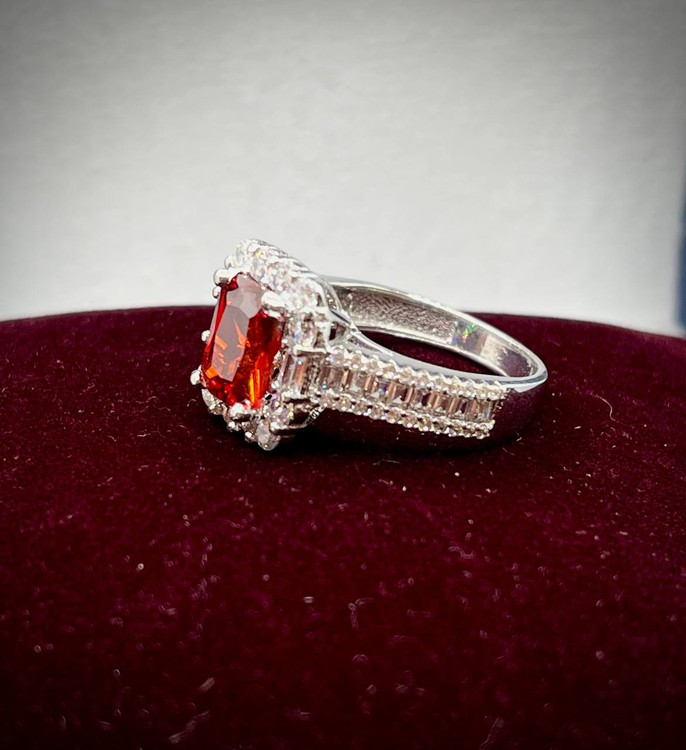 انگشتر نقره زنانه جواهری مستطیلی نگین باگت