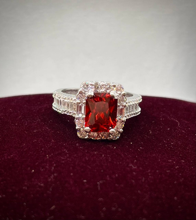 انگشتر نقره زنانه جواهری مستطیلی نگین باگت