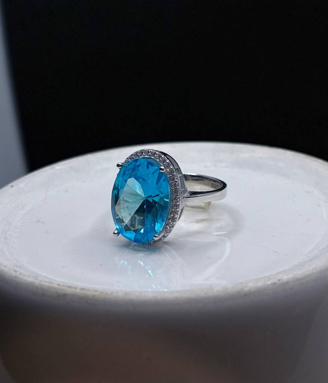 انگشتر نقره زنانه سنگ توپاز دور نگین