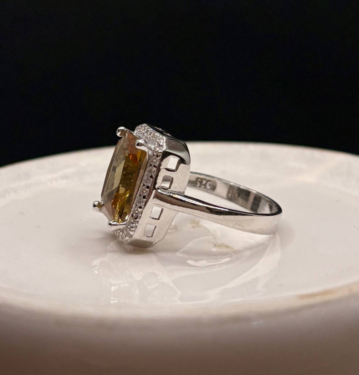 انگشتر نقره زنانه سنگ الکساندریت دور نگین