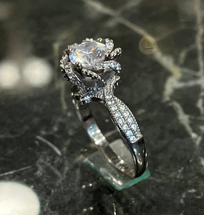 انگشتر نقره زنانه سولیتر موزانایت