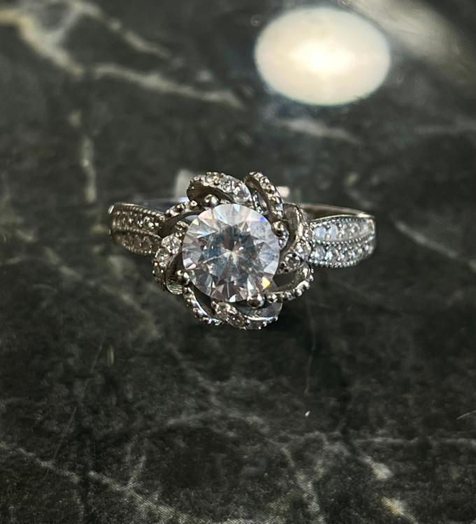 انگشتر نقره زنانه سولیتر موزانایت