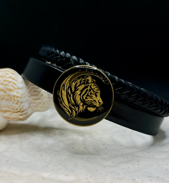 دستبند چرم لئو مشکی