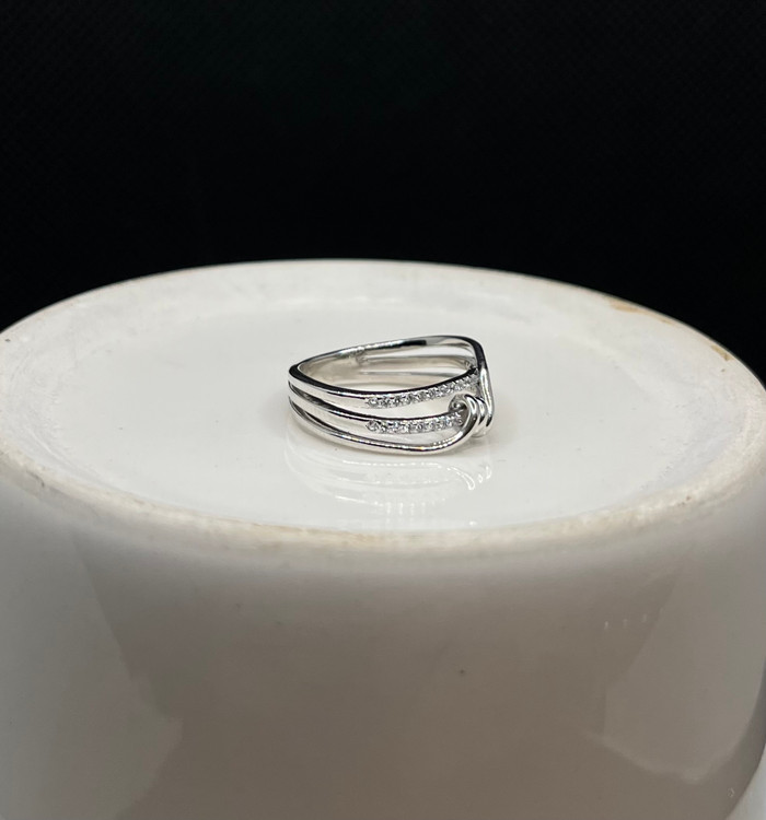 انگشتر نقره زنانه مینیمال مدل گره