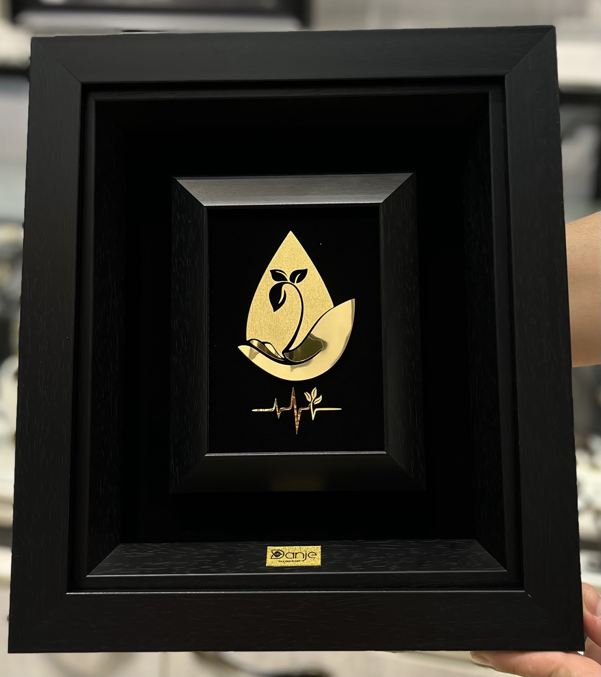 تابلو ورق طلا پزشک