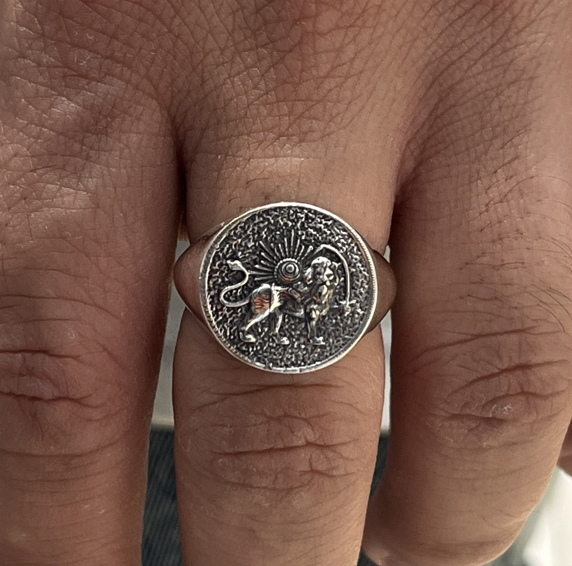 انگشتر نقره مردانه شیروخورشید گرد