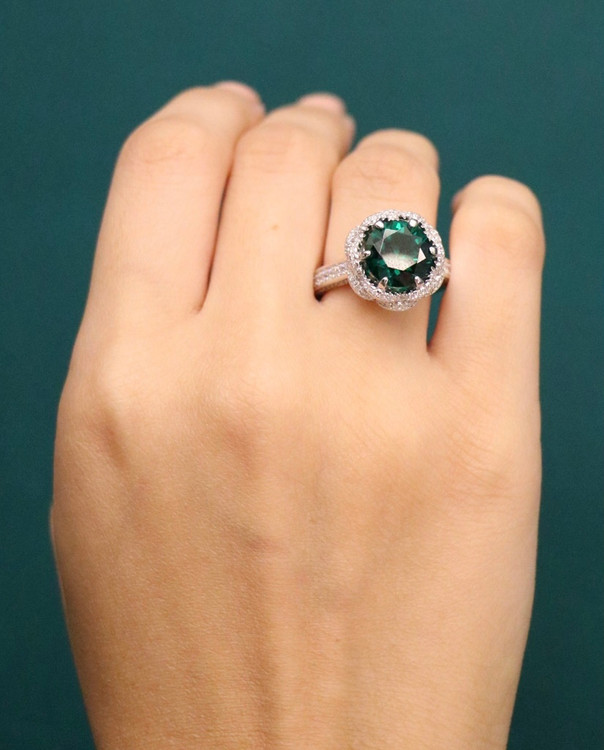 انگشتر نقره زنانه زمرد سبز گرد رکاب نگینی