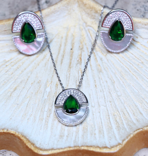 نیم ست نقره زنانه زمرد سبز اشکی و صدف