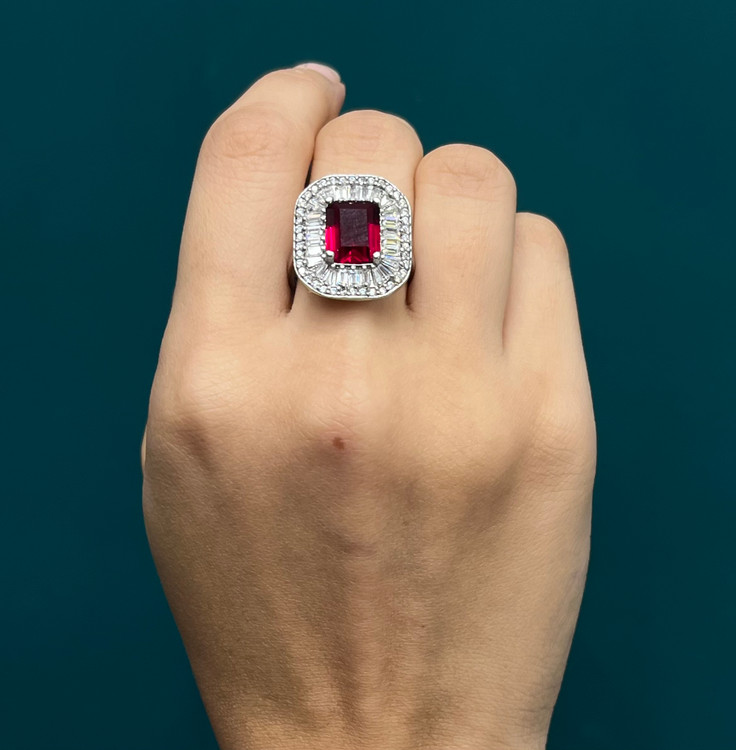 انگشتر نقره زنانه جواهری نگین باگت مستطیلی