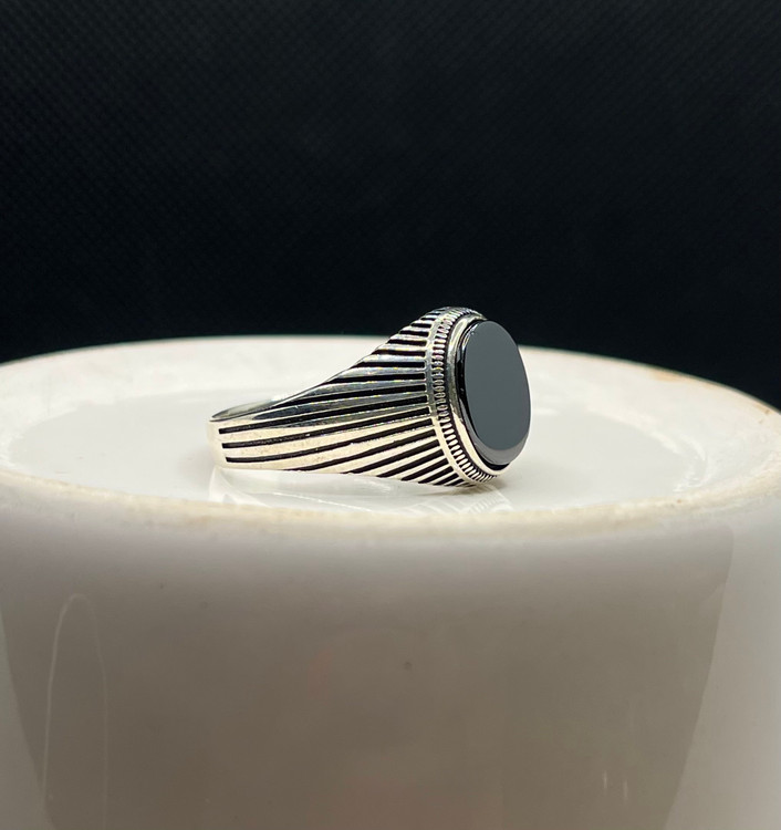 انگشتر نقره مردانه عقیق مشکی بیضی تخت