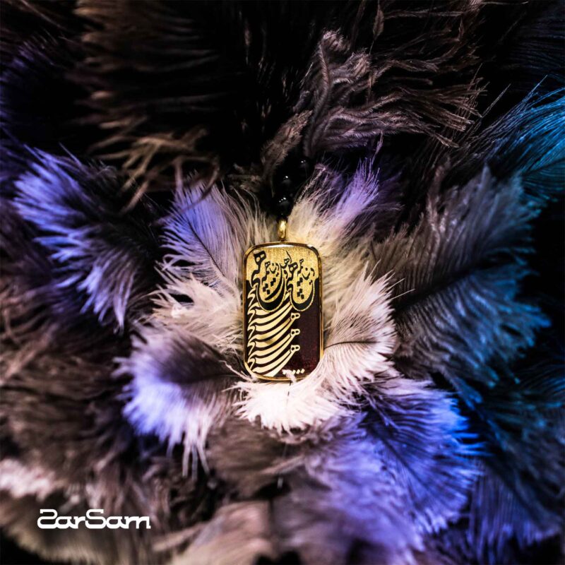 گردنبند ورق طلا هیچ سری ایستا