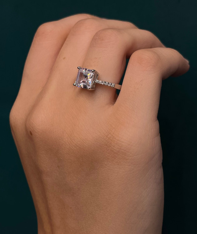 انگشتر نقره زنانه موزانایت مربعی