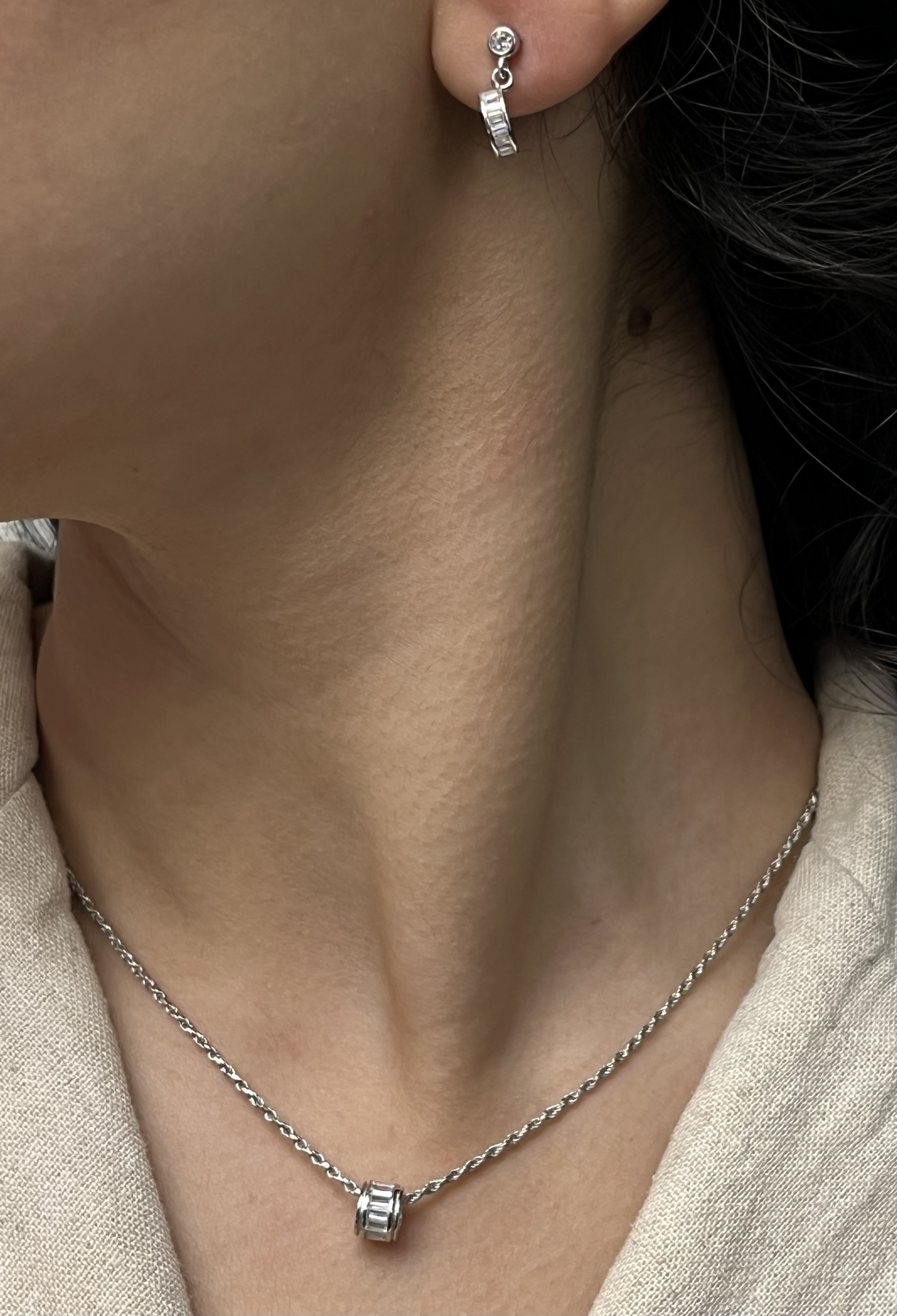 نیم ست نقره زنانه استوانه ای نگین باگت