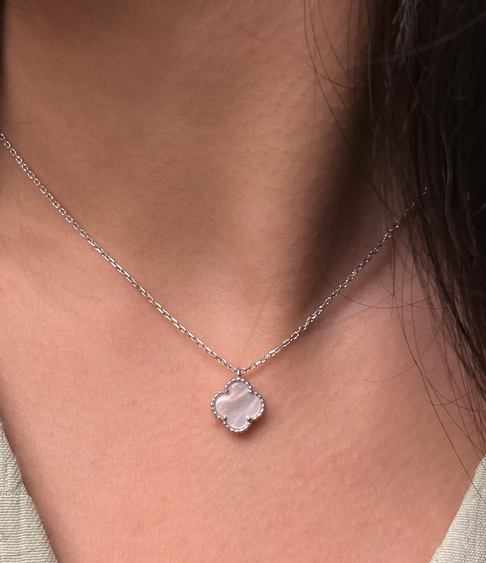 گردنبند نقره زنانه ونکلیف صدف
