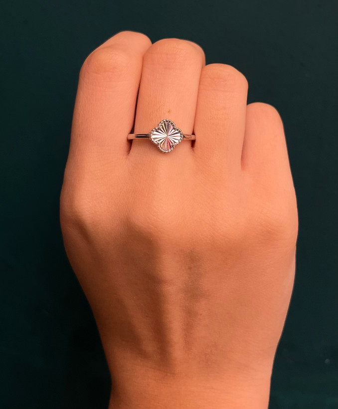 انگشتر نقره زنانه ونکلیف صدف