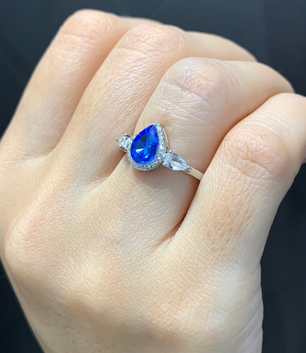 انگشتر نقره زنانه موزانایت اشکی کبود