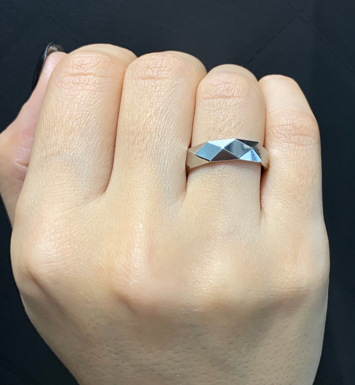 انگشتر نقره زنانه رینگی تراش لوزی