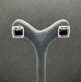 گوشواره نقره زنانه یاقوت کبود دور نگینی