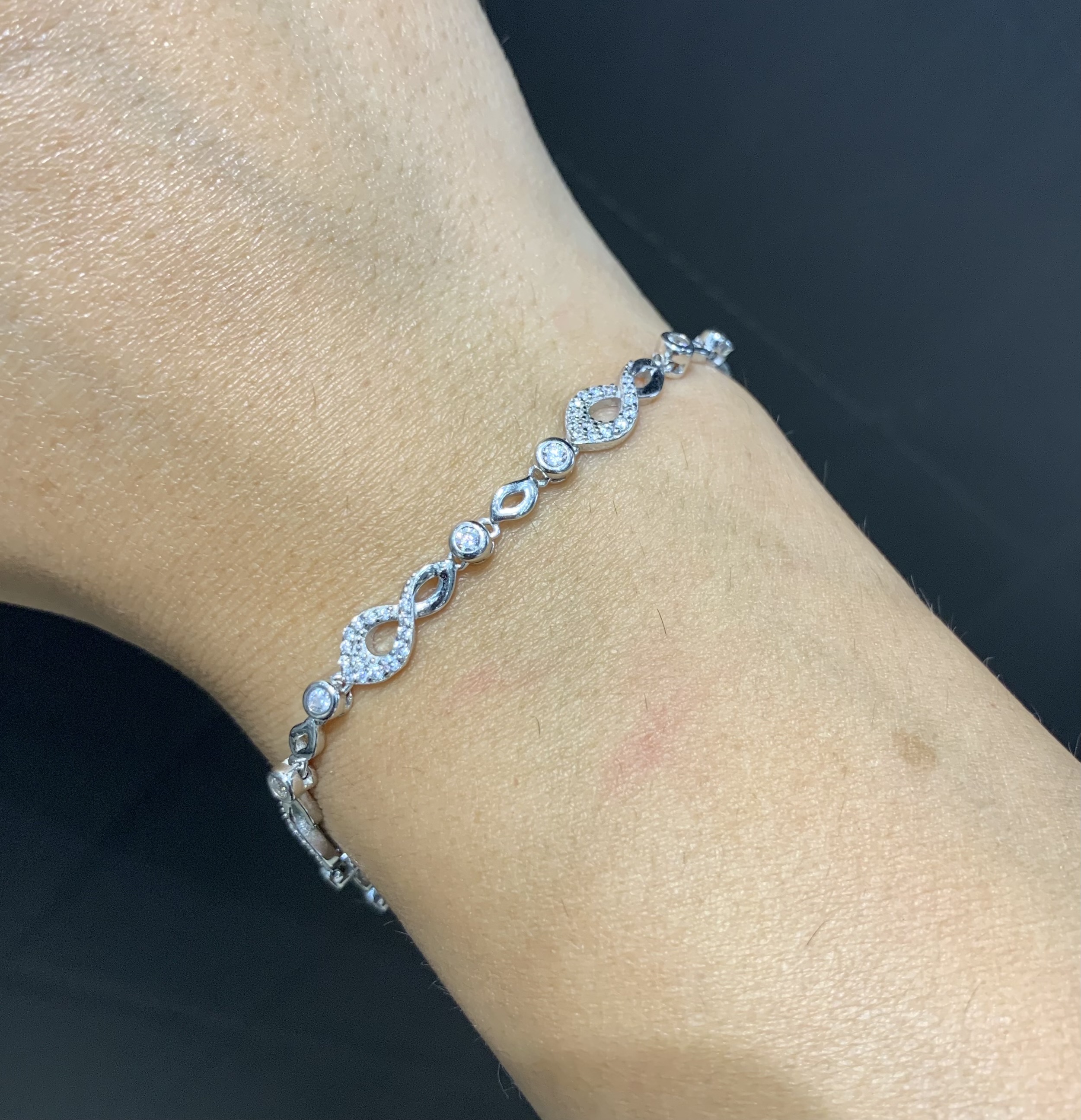 دستبند نقره زنانه بی نهایت