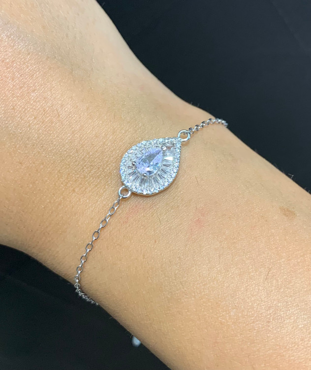 دستبند نقره زنانه اشکی دور نگین باگت