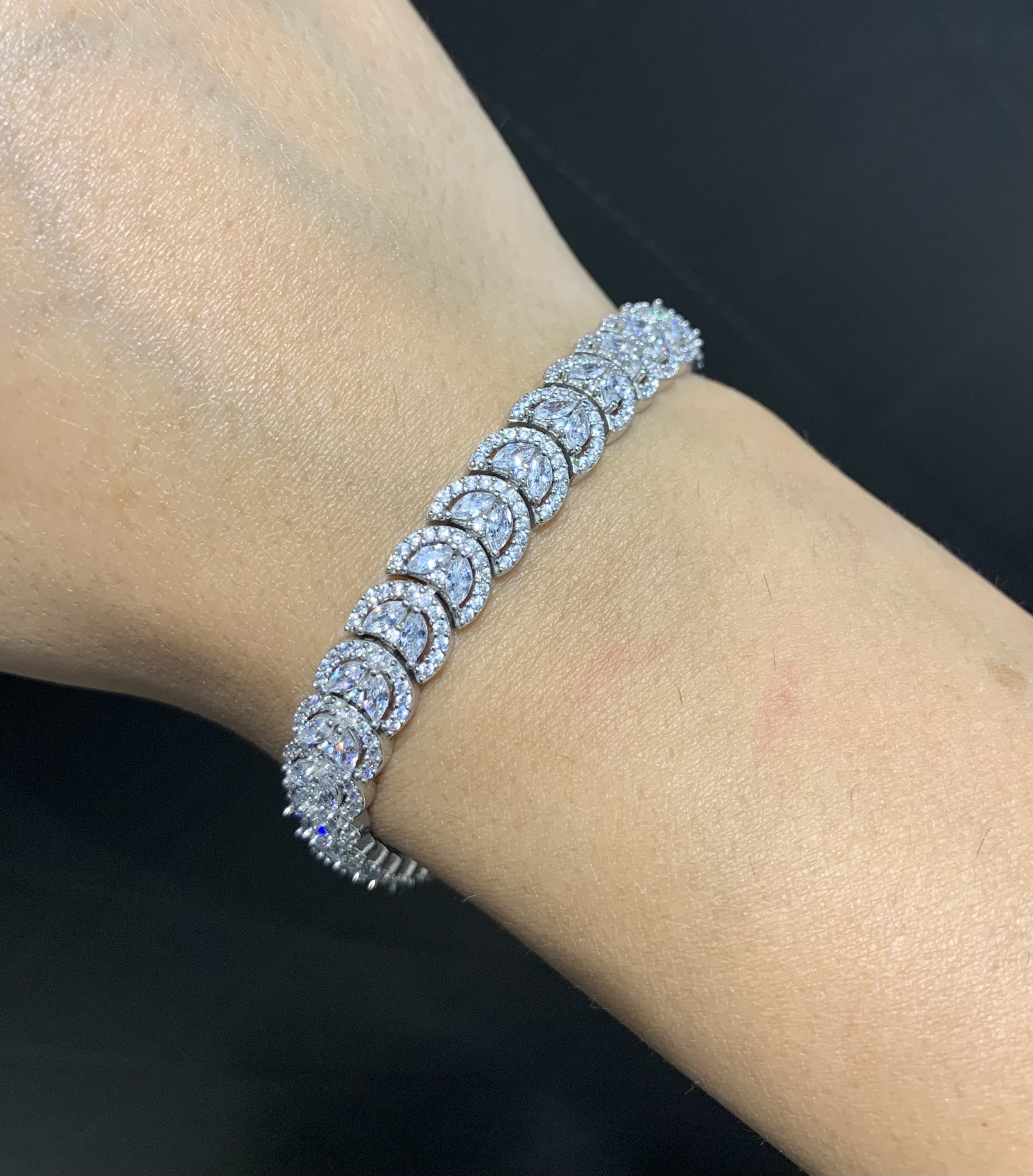 دستبند نقره زنانه جواهری نگین مارکیز