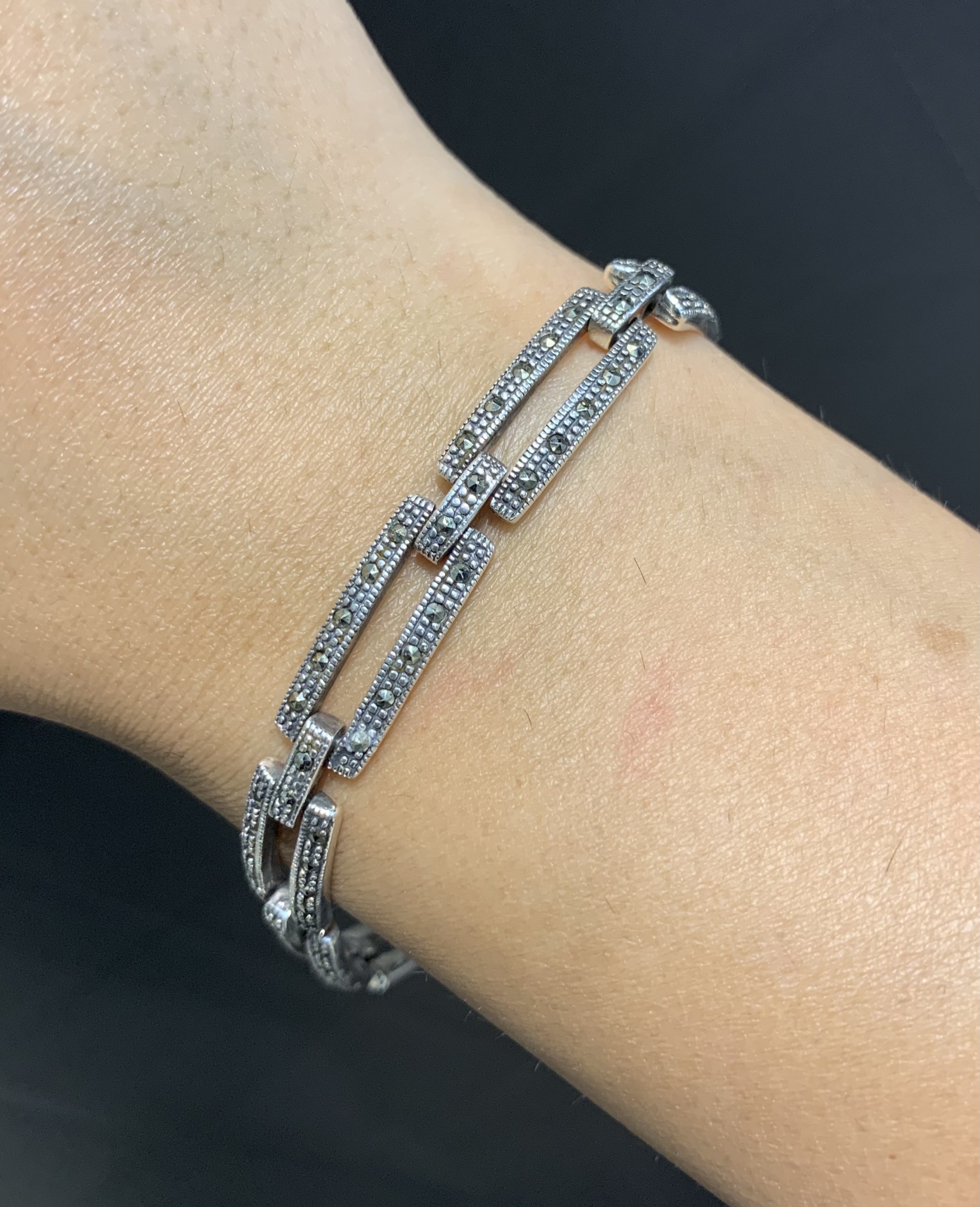 دستبند نقره زنانه سیاه قلم نگین مارکازیت