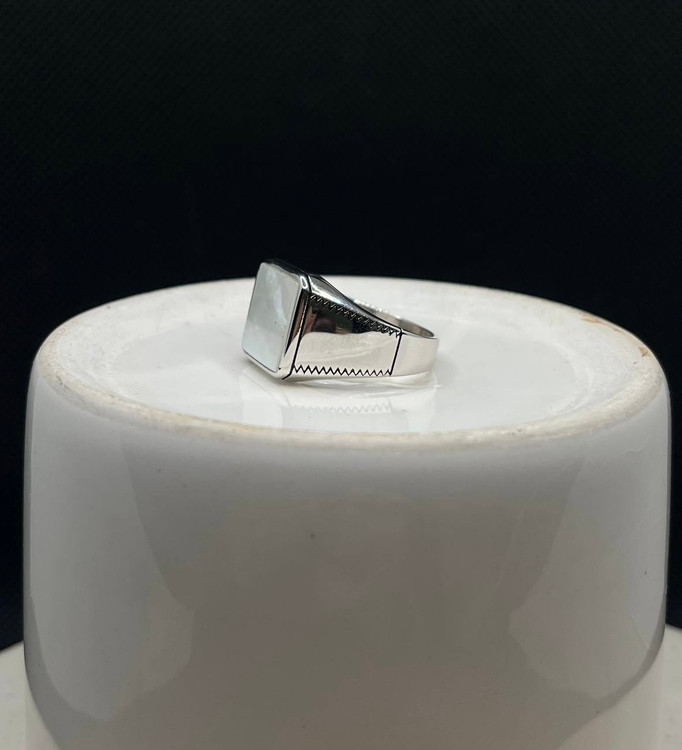 انگشتر نقره مردانه صدف مربعی