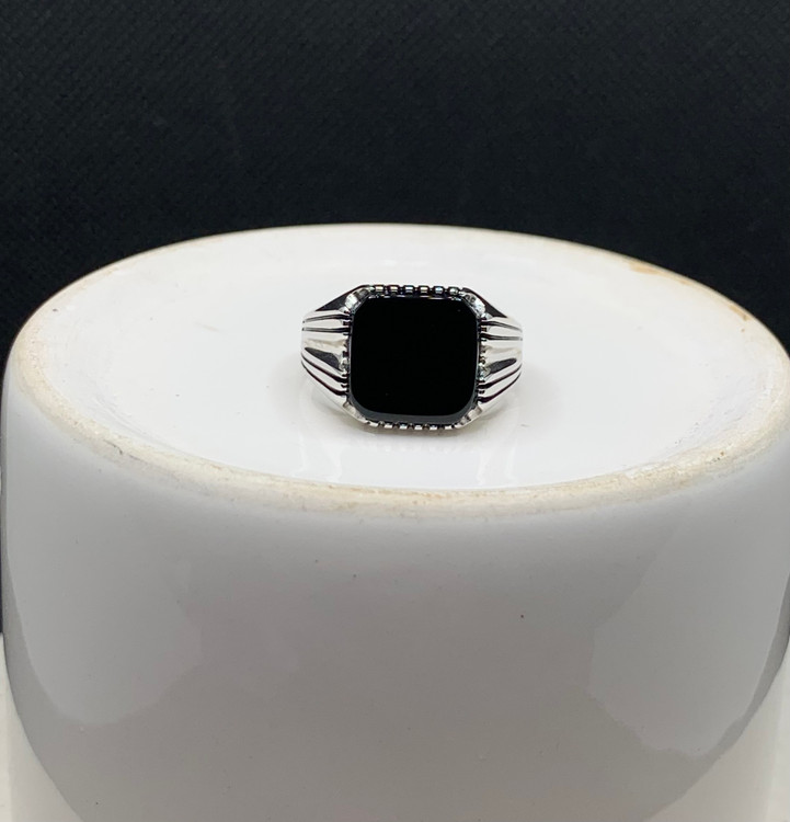انگشتر نقره مردانه عقیق مشکی مربعی تخت